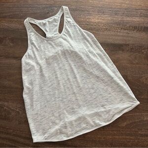 5/$40 Gray Lululemon Athletica Tank Top